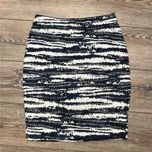 NWOT Reiss size 4 or small skirt